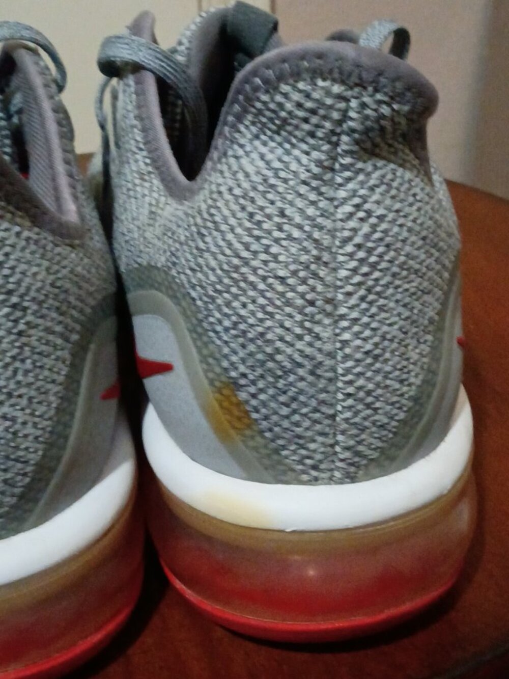 Nike Air Max Sequent 3 Mens Sz 10.5 Grey University Red Running Shoe 921694-060 - Picture 4 of 14